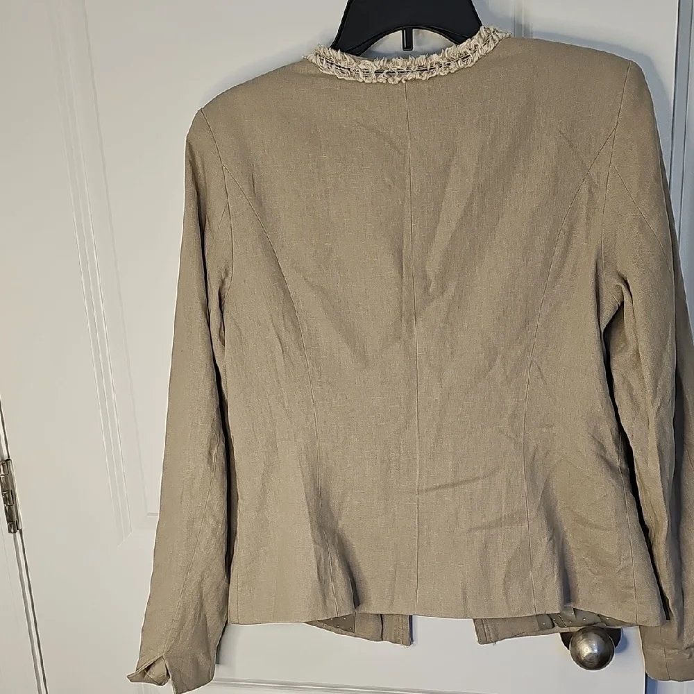 VENUS Women's Beige Blazer with‎ Cream Accents